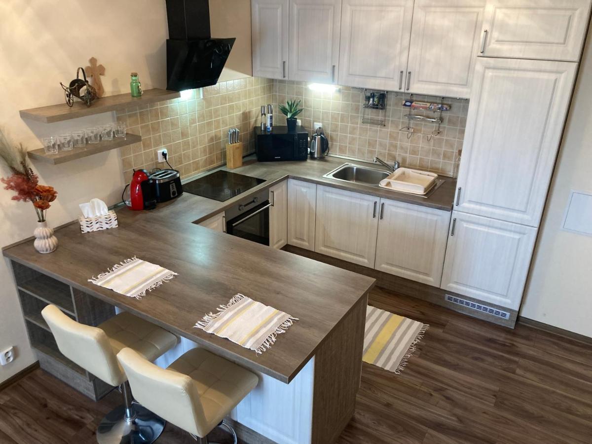 2 Rooms Apartment In Michalovce Ngoại thất bức ảnh